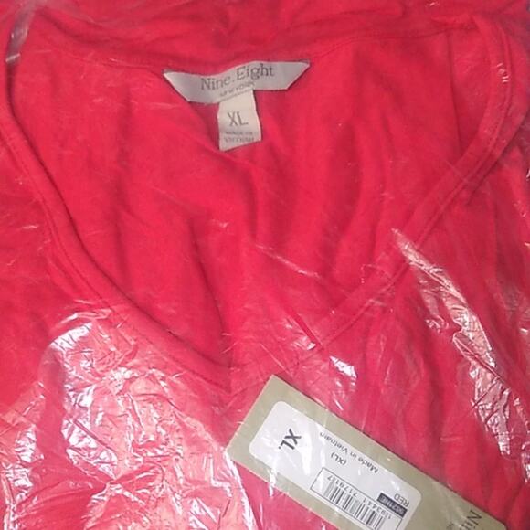 ❄️2/$5❄️[B4] Nine.Eight Cold Shoulder Red Relaxed Blouse, Size XL - Picture 5 of 5